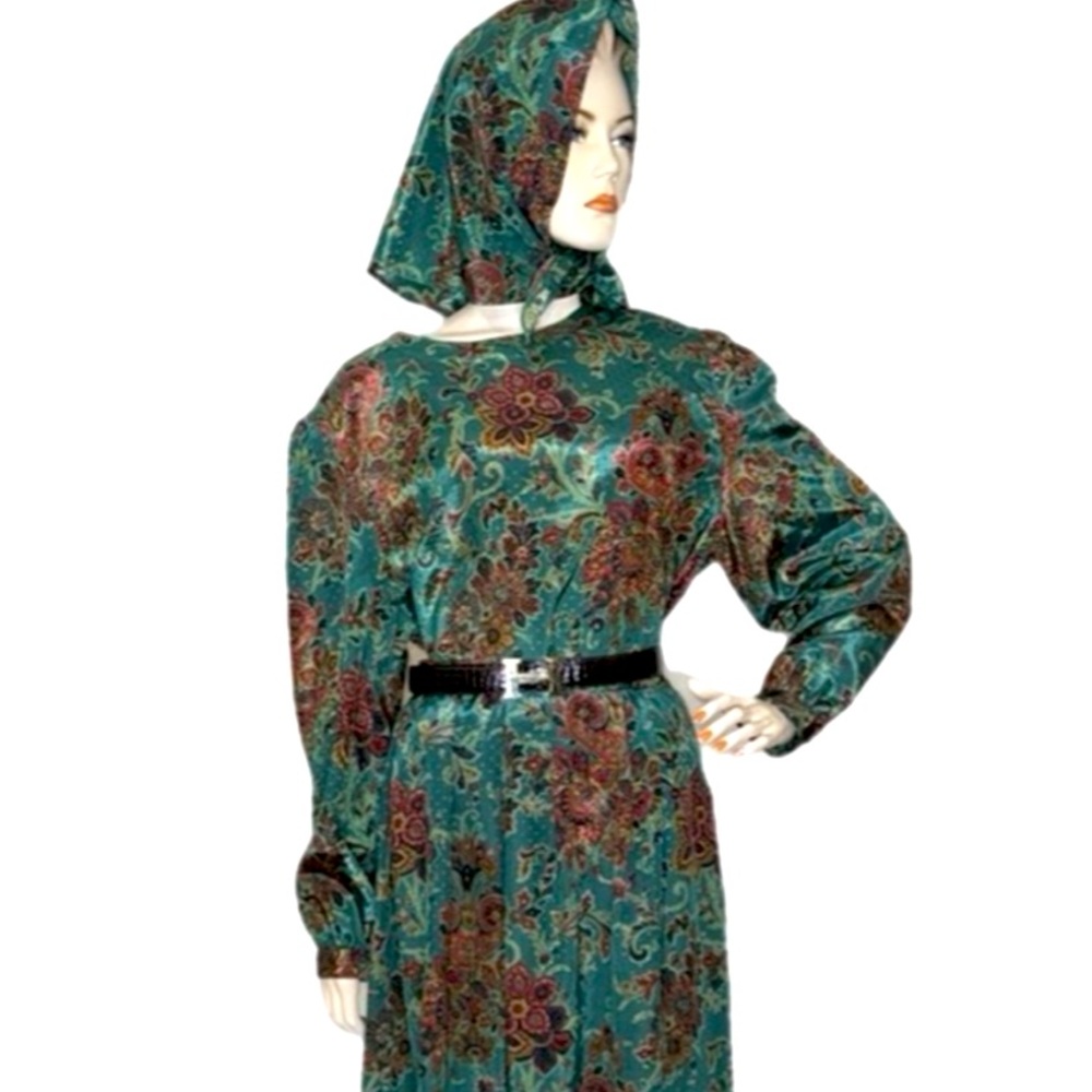 Vintage Floral Paisley Skirt Set